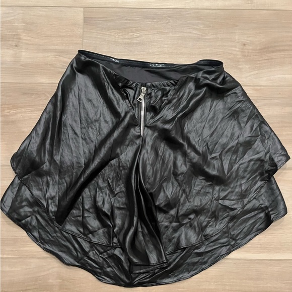 NWT RtA Eliana Strapless Top Shiny Black 4 - Picture 6 of 8